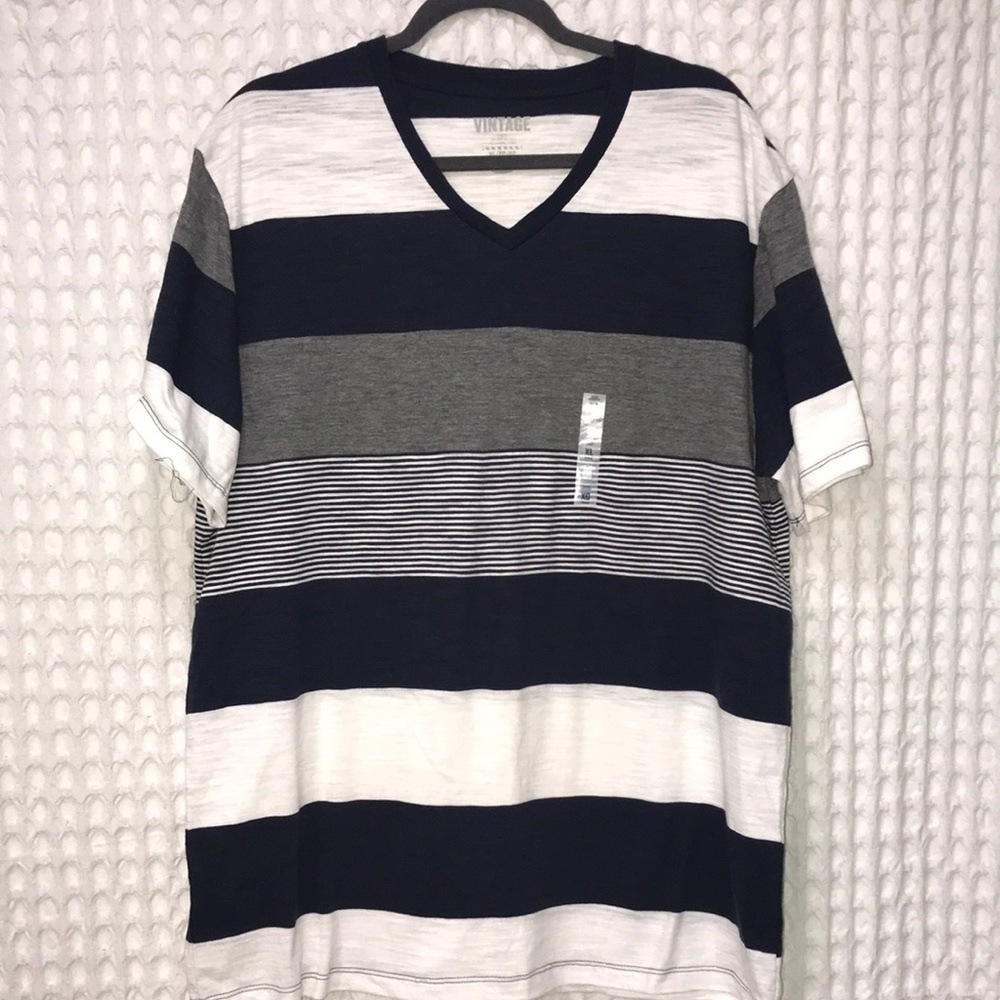 Men’s New XL Old Navy T-shirt